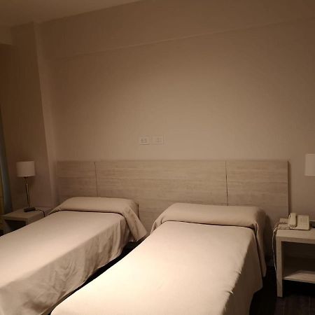 Hotel Versailles Mar del Plata Habitación foto